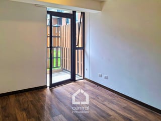Apartamento de 3 habitaciones y patio en Aralia 2, Mariscal zona 11 - 5