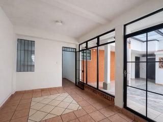 RENTO CASA DE UN NIVEL EN COLONIA CANDELARIA, ANTIGUA - Image 7