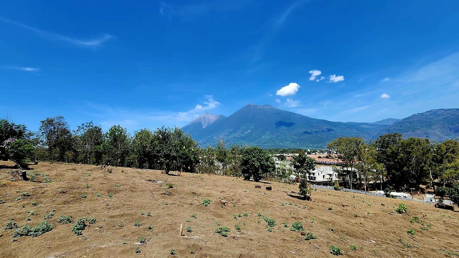 Espectacular Finca de 4 cuerdas en Venta en Ciudad Vieja, Sacatepéquez - Miniatura 8