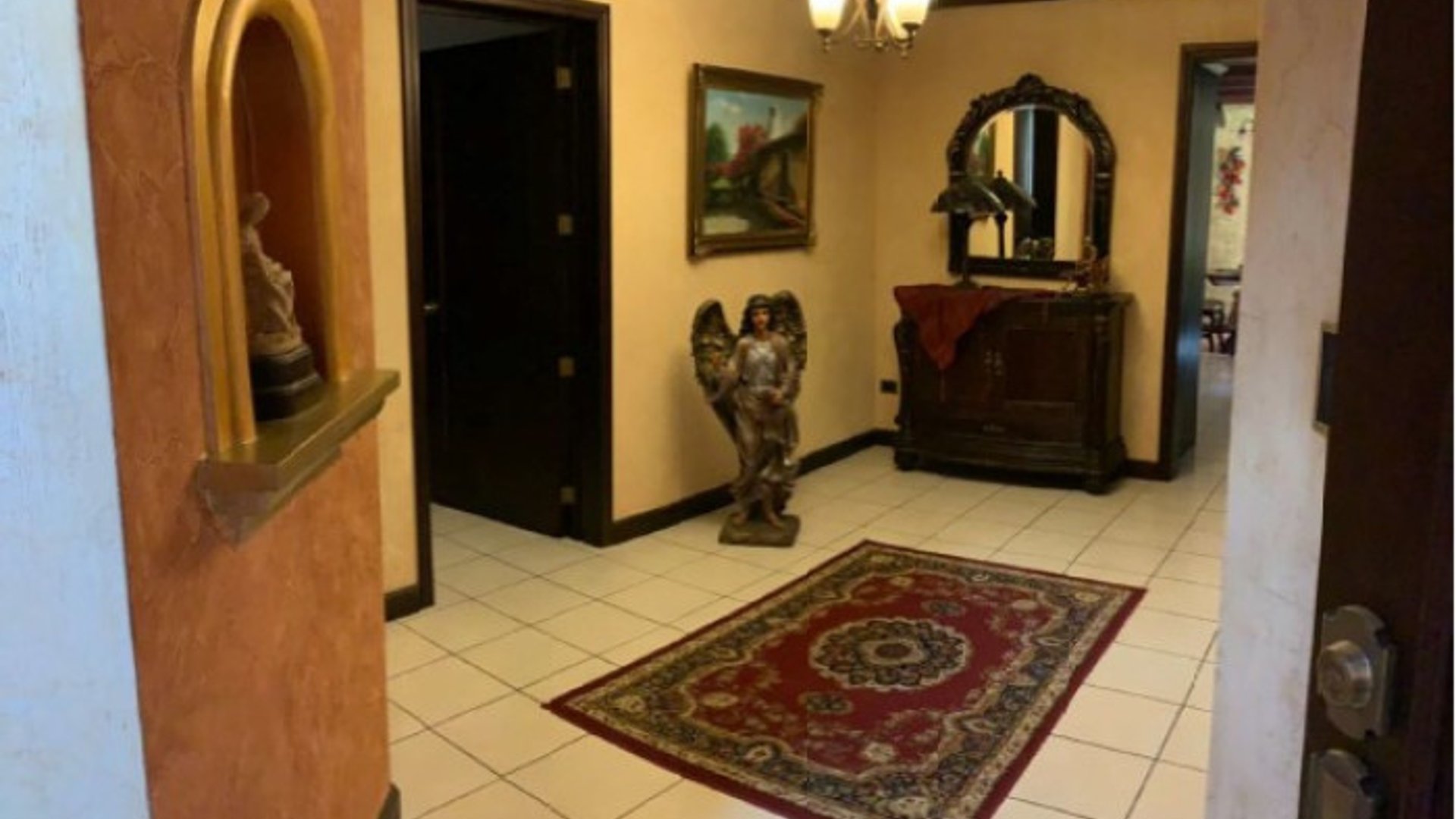 Preciosa casa en venta en Zona 2 Jocotenango - Miniatura 4