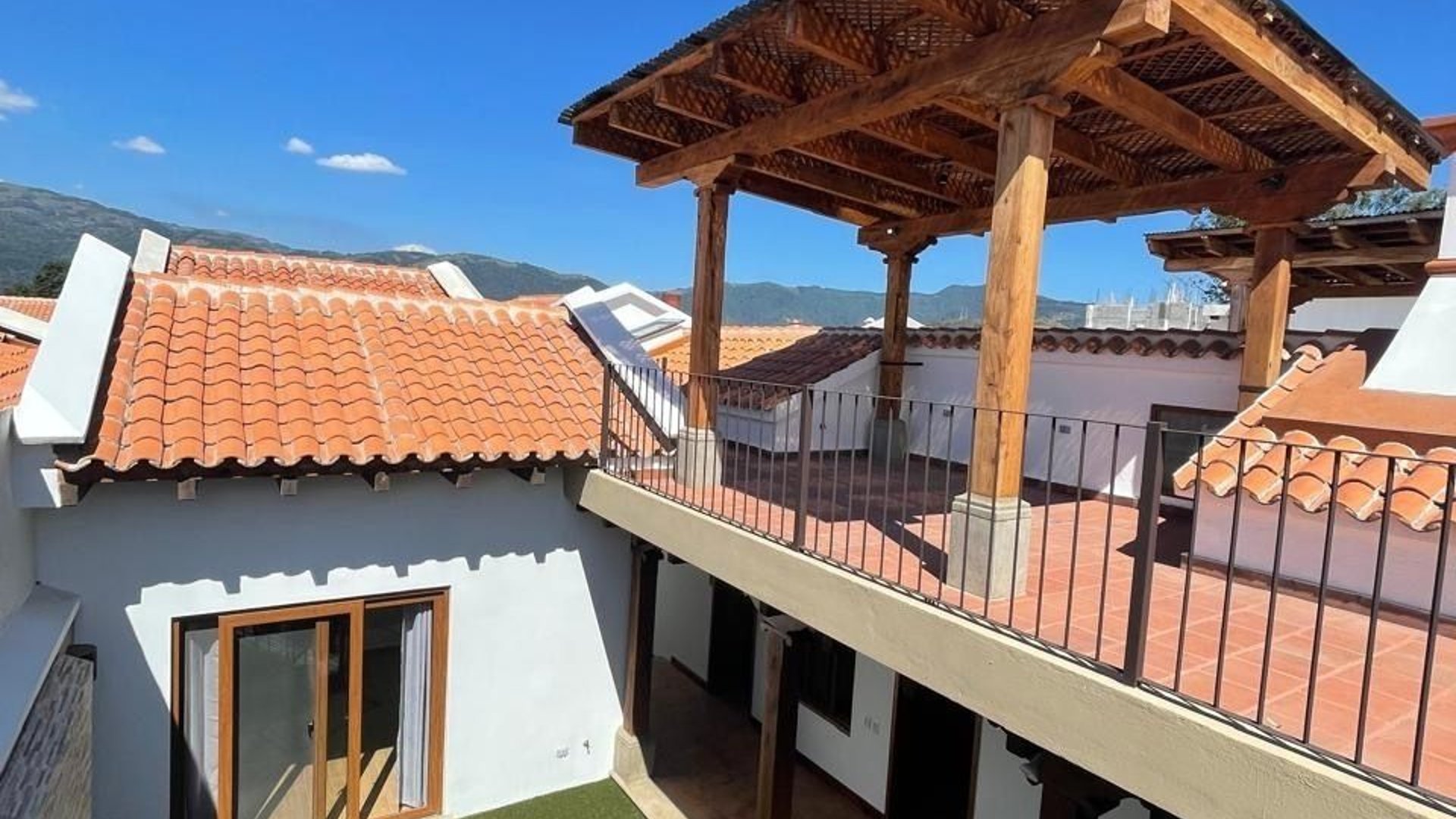 Exclusiva Casa en Club Residencial Los Franciscanos en Renta Antigua