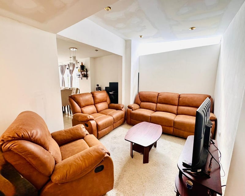Se vende casa de 3 niveles Alika Club Residencial Km 18.5 Ref-6041