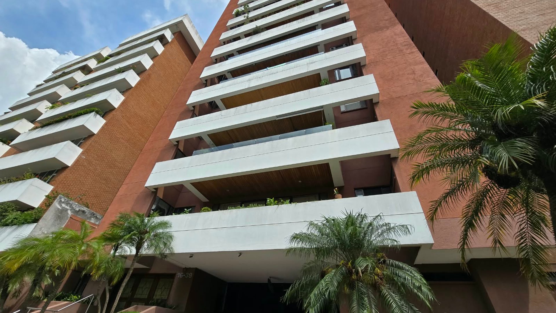 RENTA Apartamento Zona 10 A la par de C.C La Estación 