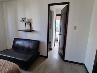 Alquilo Apartamento 2 Dormitorios Amueblado en NEO, Zona 10 (B) - 5