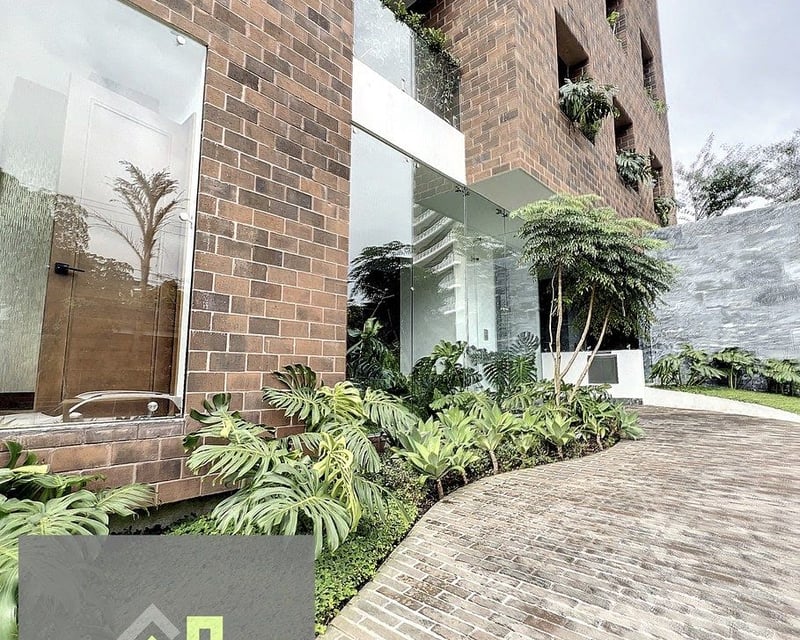 Apartamento en Venta en Edificio Laurel VH1 Zona 15 | 3 Habitaciones | 260 m²