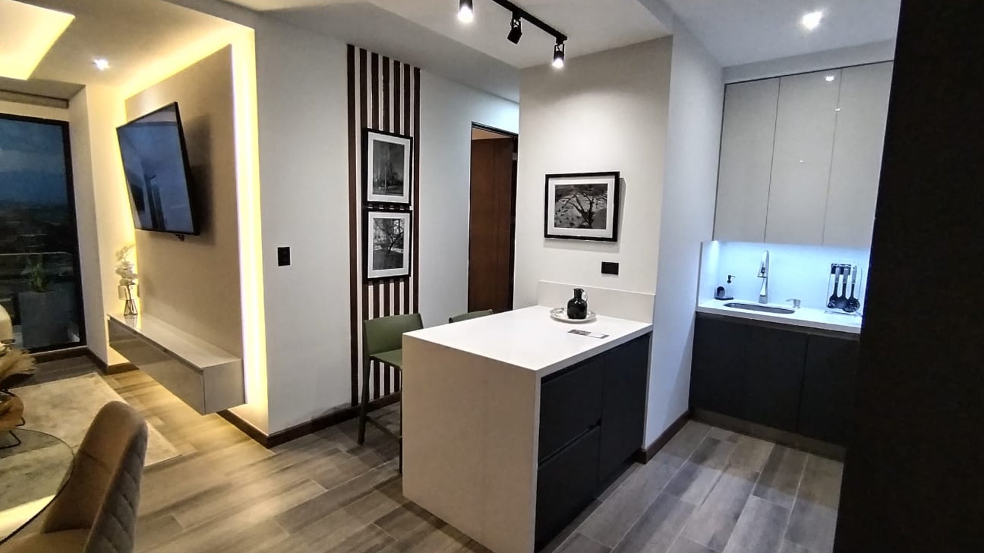 Apartamentos LEGACY 11