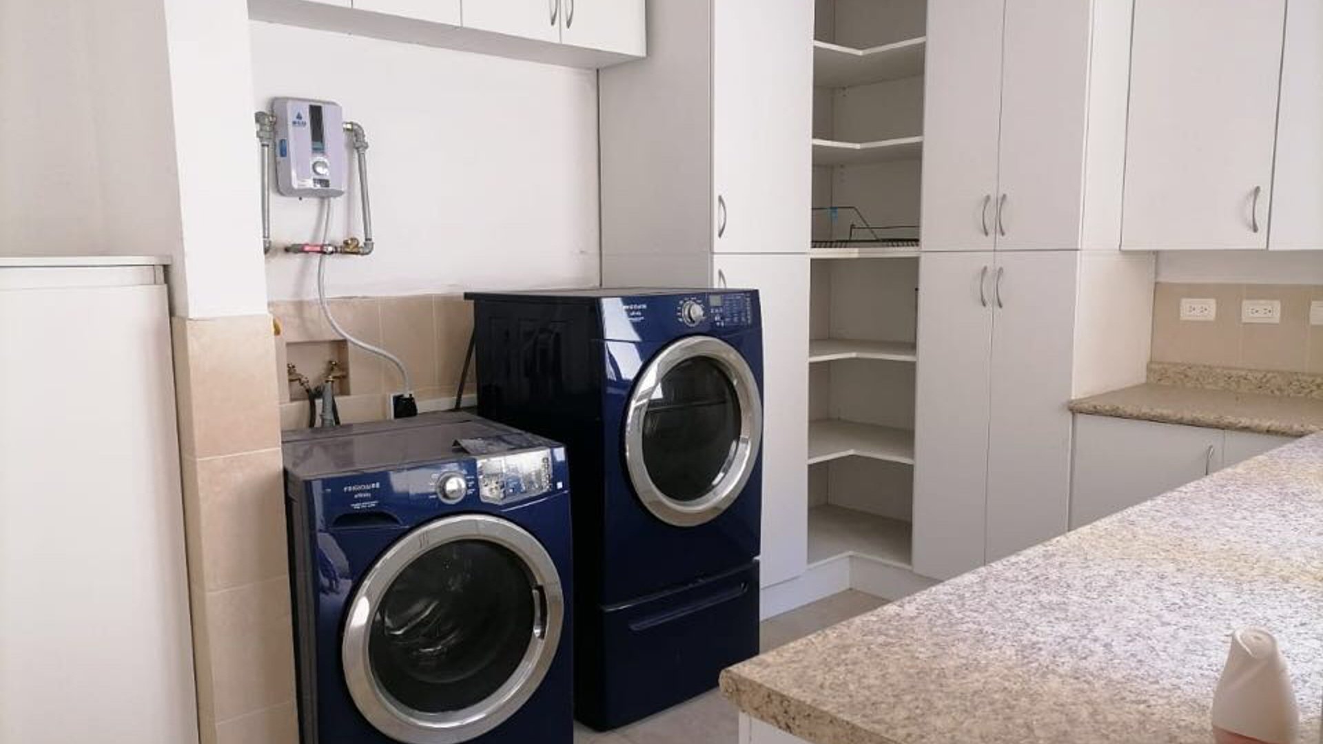 Vendo LInda Casa en Zona 14 La Cañada - Miniatura 18