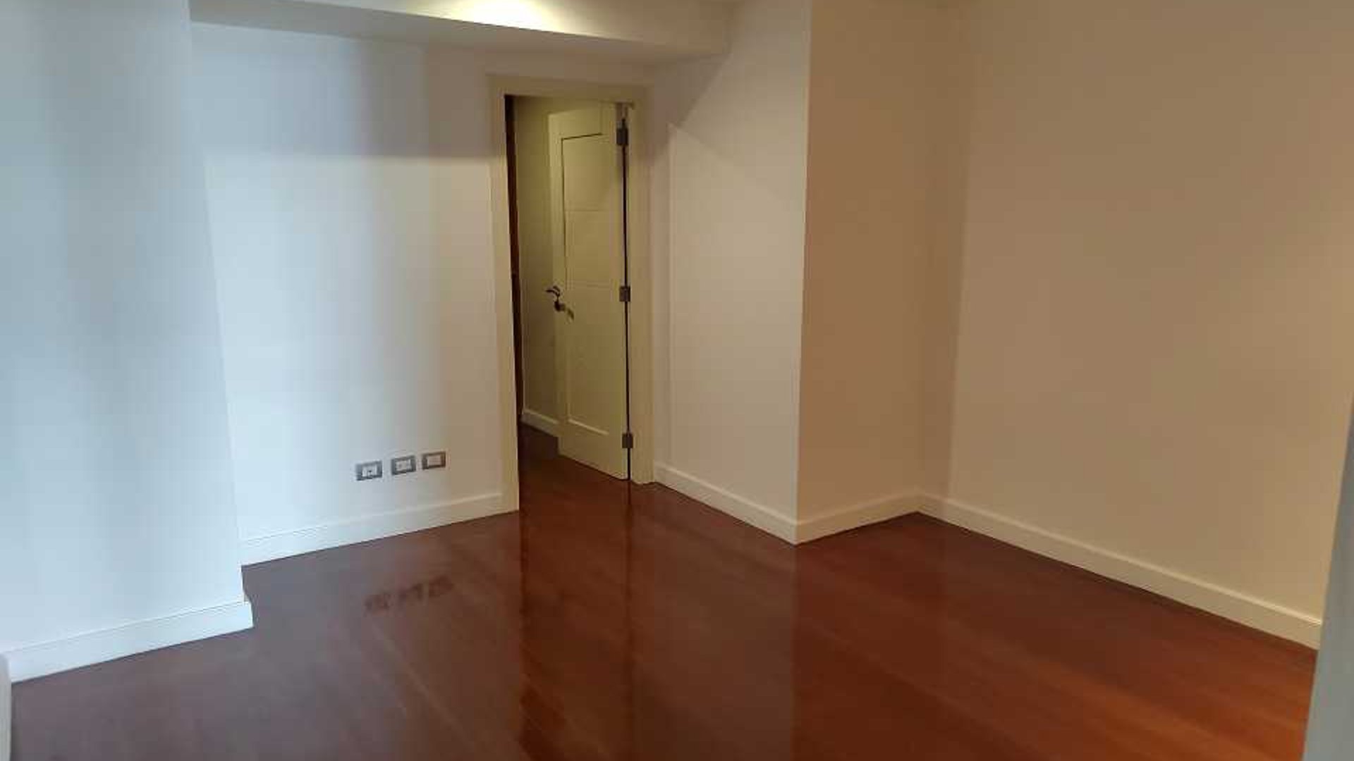 Vendo apartamento zona 10 - Miniatura 7