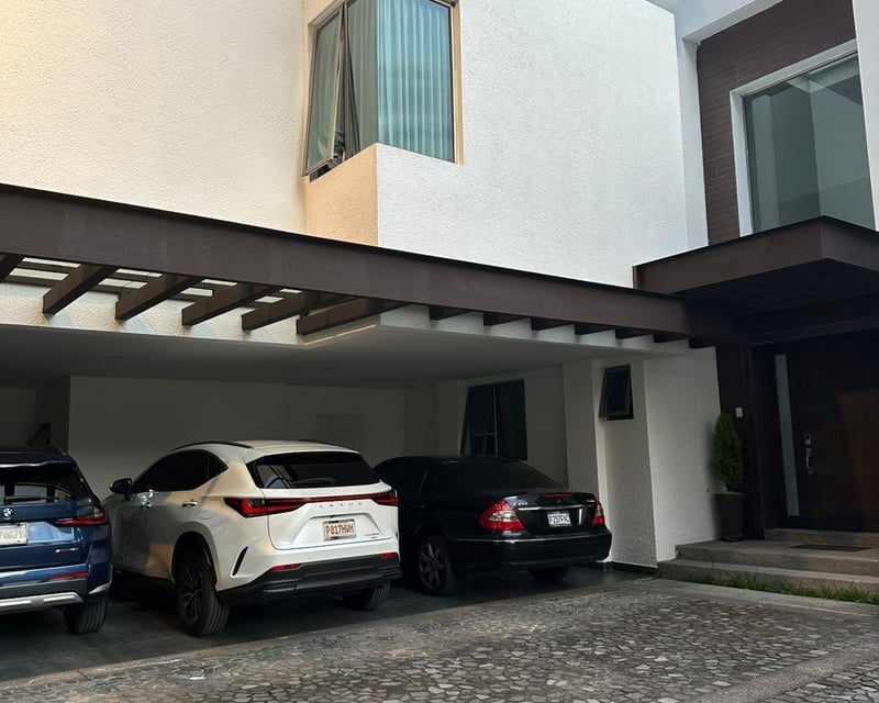 CASA EN VENTA – KM 8.8 MUXBALIA