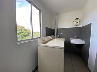 Apartamento en Venta – Zona 15 (Área Hospital El Pilar) - 2