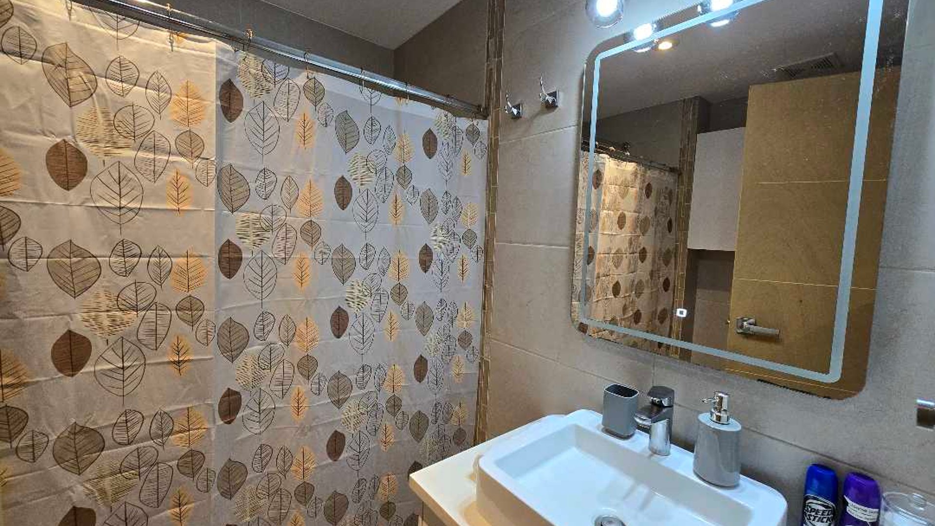 APARTAMENTO AMUEBLADO EN ALQUILER EN ZONA 10 - - Miniatura 17