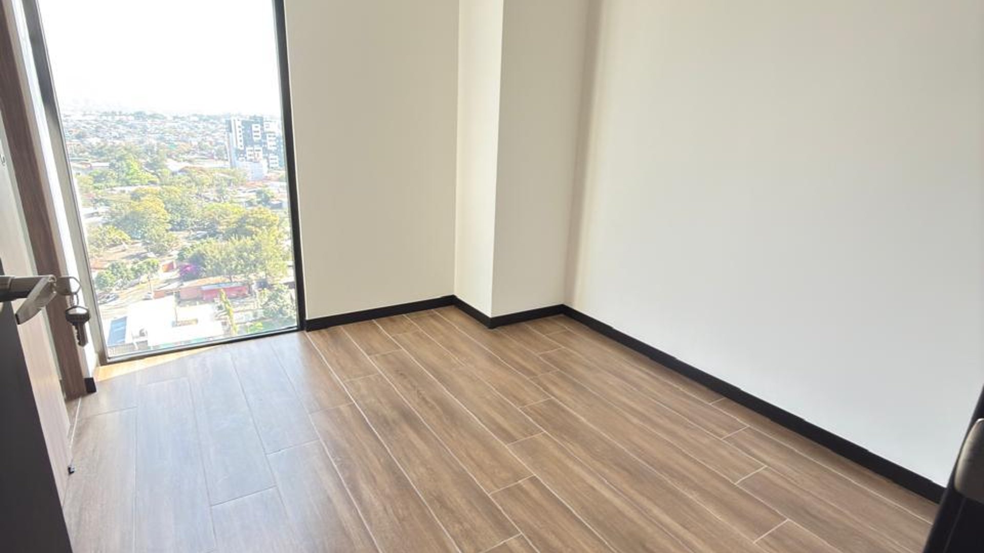 Apartamento en Renta zona 11 / Marabi - Miniatura 8