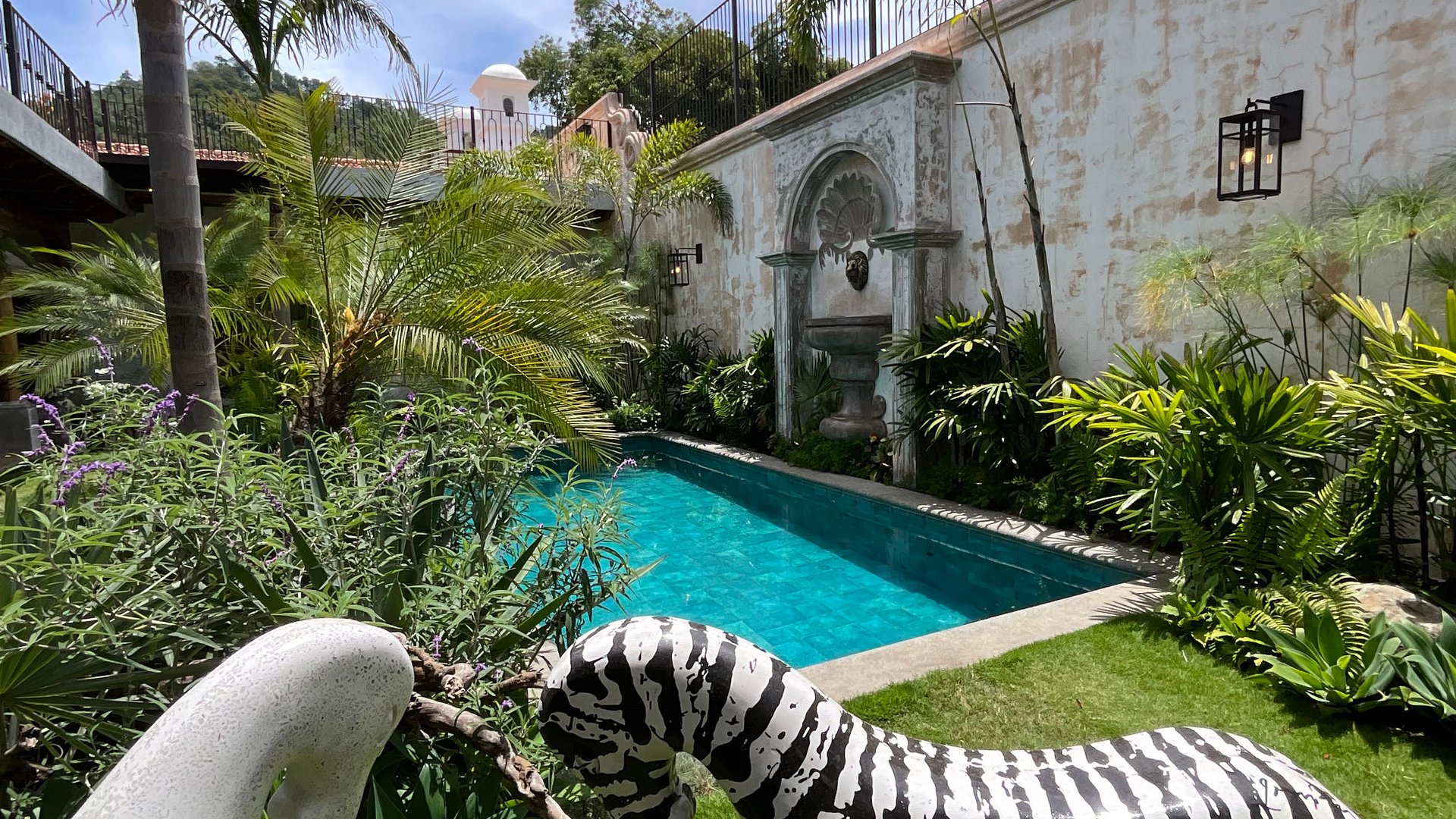 CASA EN VENTA EN EXCLUSIVO CONDOMINIO AL INGRESO DE ANTIGUA G - Miniatura 3