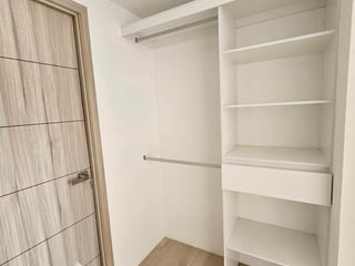 APARTAMENTO EN RENTA EN ZONA 12 - Image 5