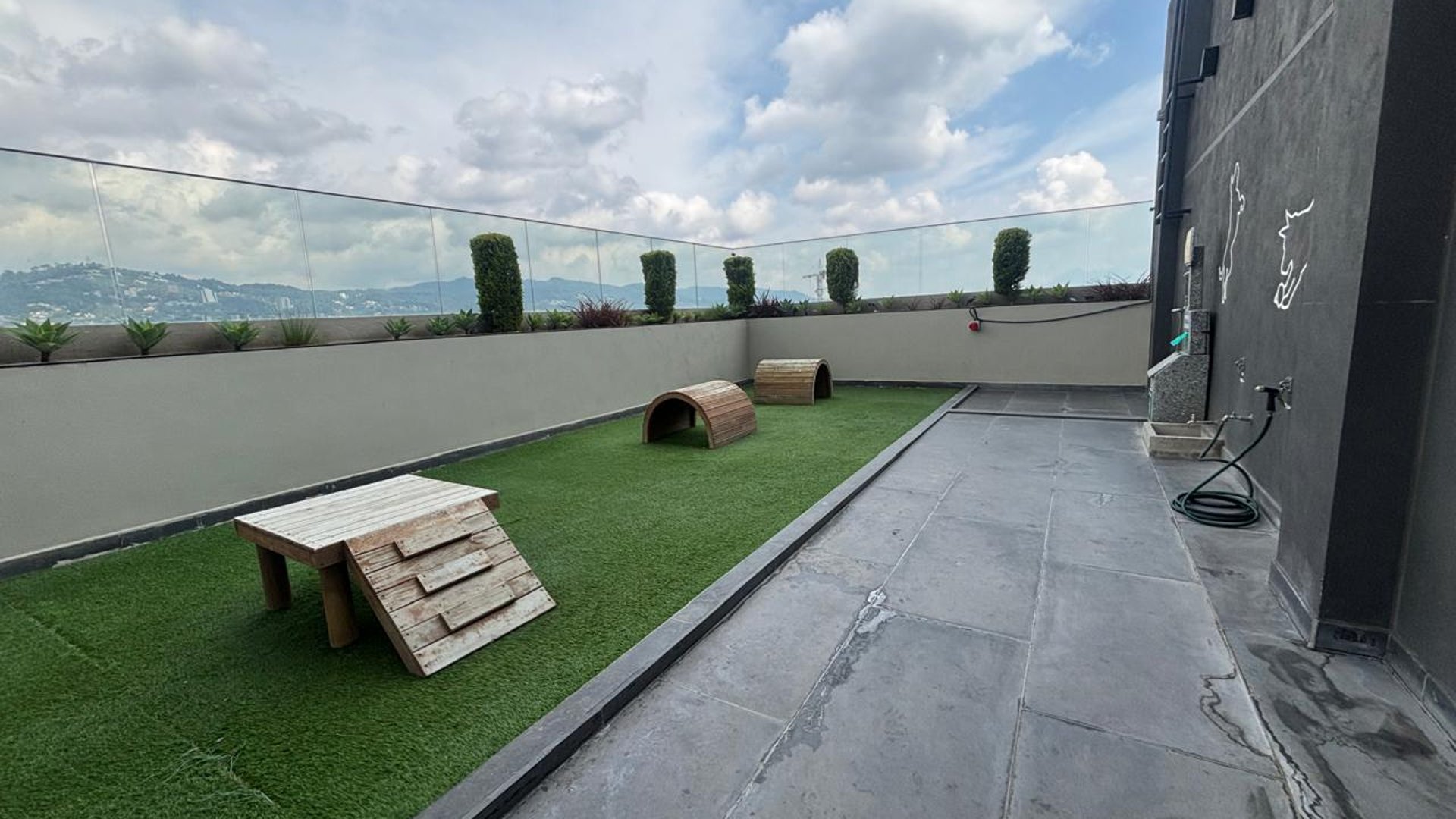 Apartamento en Alquiler Edificio IQ10, zona 10 - Miniatura 31