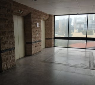 Alquiler de Oficina en Zona 10.