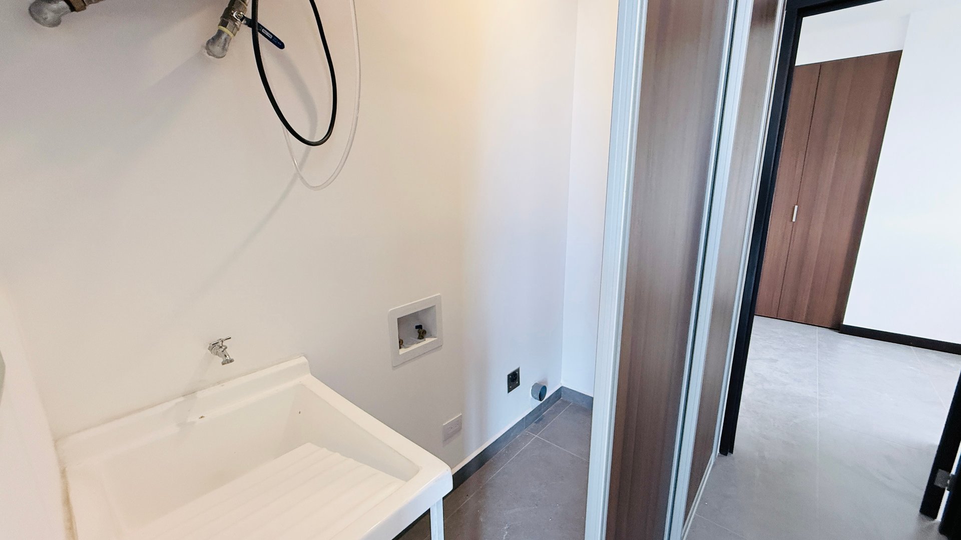 APARTAMENTO PARA ESTRENAR  3 HABS. 119Mts2 EDIF. Arles ZONA 15 - Miniatura 10