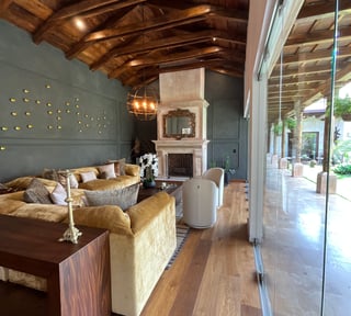EXCLUSIVA CASA EN VENTA UBICADA EN CONDOMINIO AL INGRESO DE ANTIGUA G