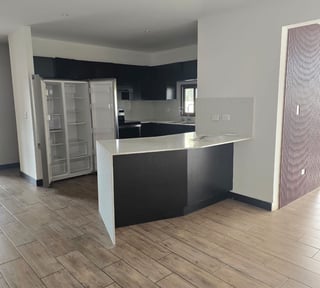 Alquiler apartamento 2 Dormitorios | Marqués de Oakland Zona 10 (B)