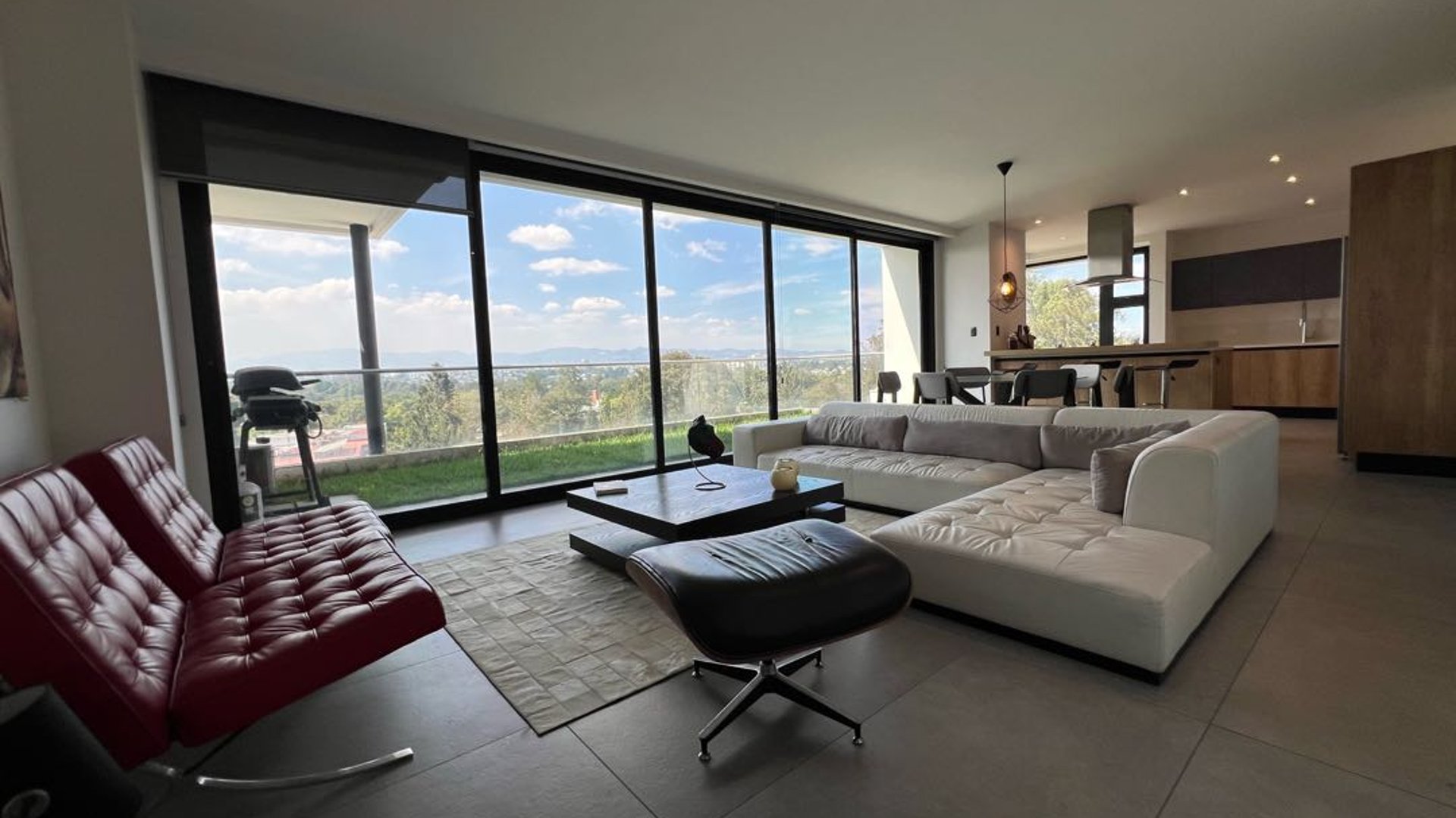 Venta Exclusivo apartamento de 2 niveles en ZEN Cayalá – Zona 16 (C)