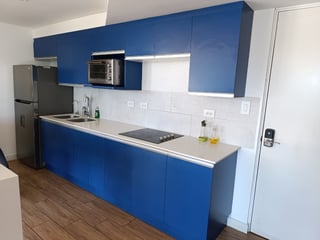 ALQUILO APARTAMENTO CON TERRAZA EN ZONA 4 EDIFICIO QUO - 3