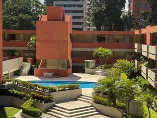 🔹 APARTAMENTO EN  VENTA ZONA 10 🔹 - Image 1