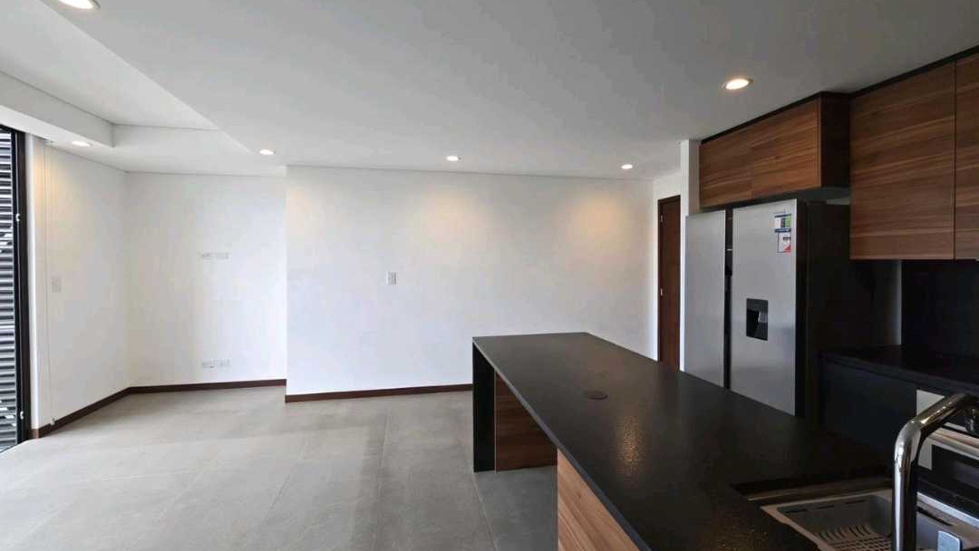 APARTAMENTO EN ALQUILER ???? Reserva 5 Avenida, Zona 14 - Miniatura 4