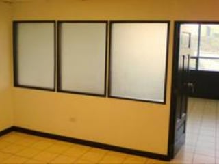 Oficina en Alquiler o Venta en la Zona 10 - 3