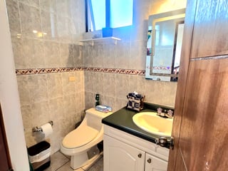 BELLA CASA EN VENTA EN VILA VERDE 1, CON JARDIN GRANDE‼️ - 4