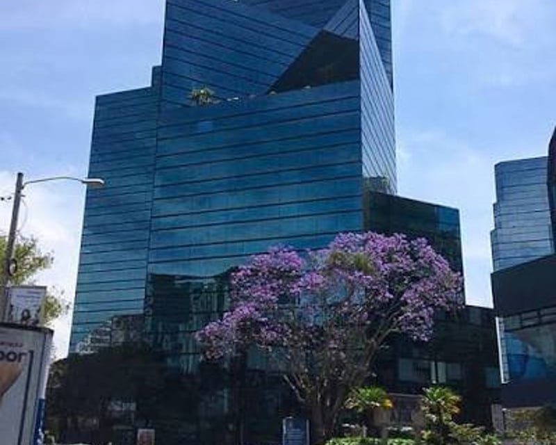 📍 LOCAL EN RENTA – 40.12 M² + NIVEL 2 | EDIFICIO ATLANTIS | ZONA 10