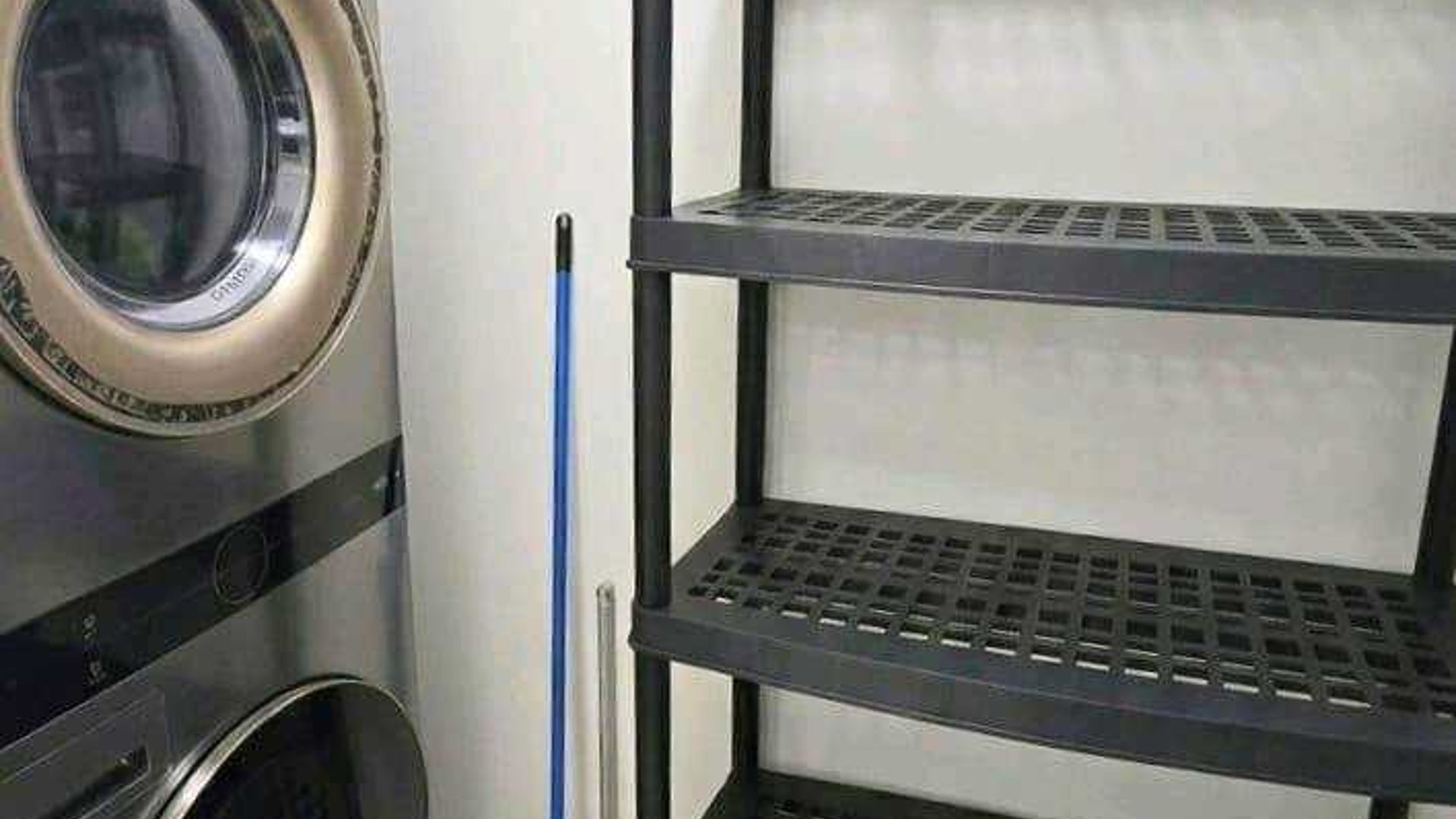 APARTAMENTO EN VENTA ???? Edificio Parque San Jorge, Zona 11 - Miniatura 5