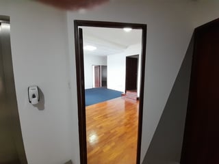 Oficina en Alquiler en zona 13 - 2
