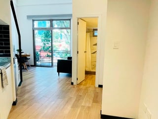 Renta de apartamento amueblado zona 10 - 2