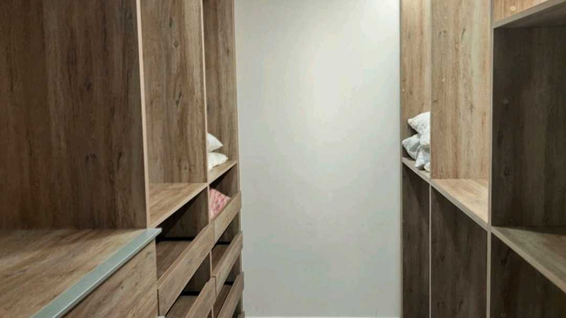 APARTAMENTO AMUEBLADO EN ALQUILER????Edificio Be14 / La Villa, Zona 14 - Miniatura 9