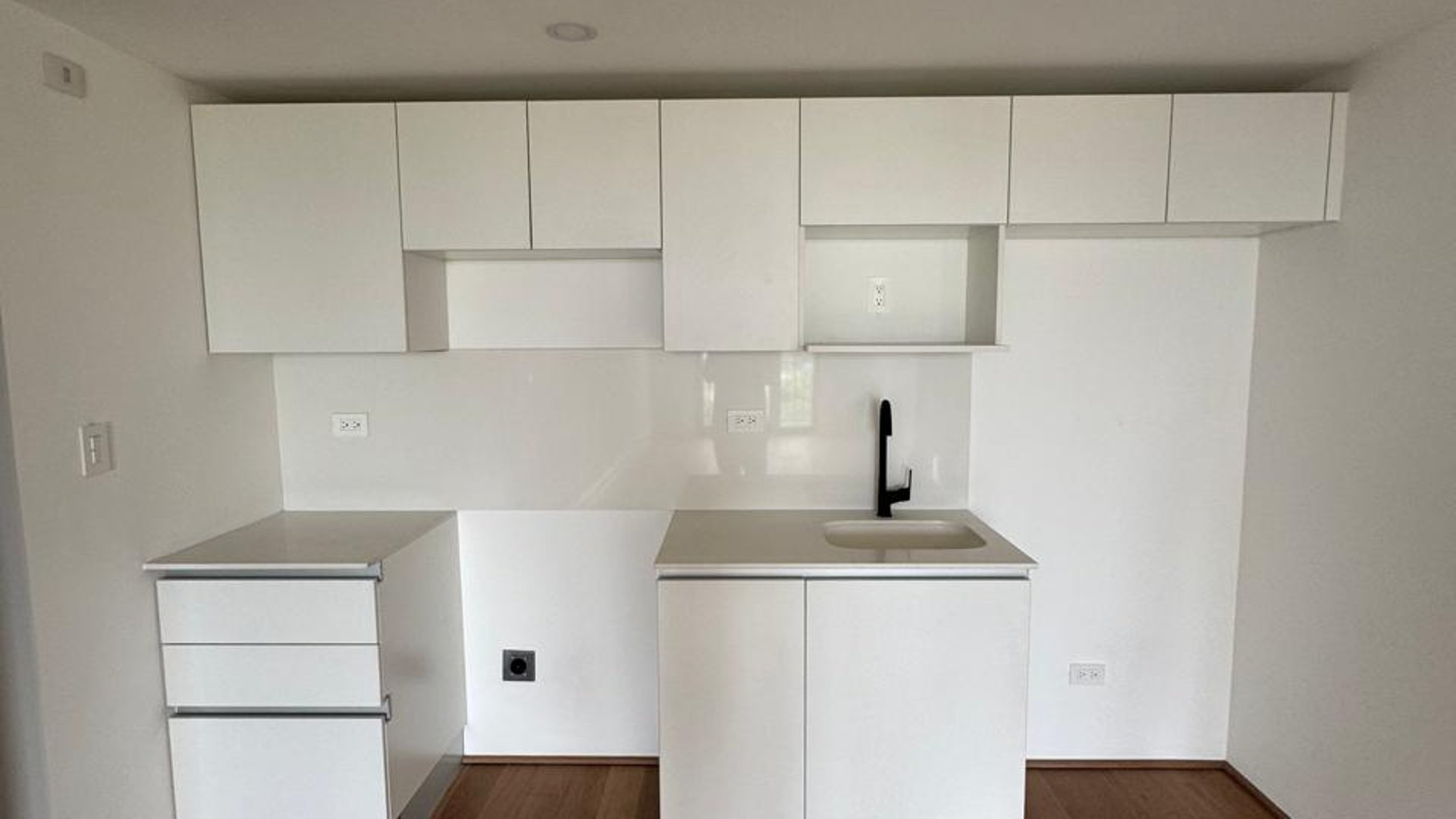 ???? APARTAMENTO EN VENTA – 3 HAB  | EDIFICIO CÉNTRICO | ZONA 5 - Miniatura 2