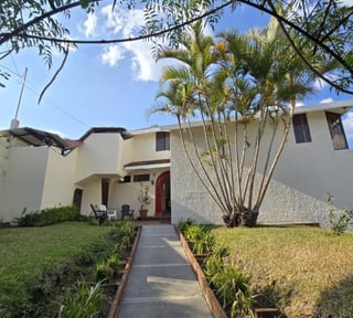 Casa en Venta Balcones de San Cristóbal, Guatemala