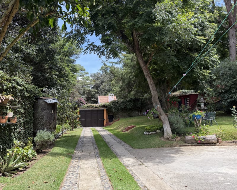 Casa en venta en condominio en san lucas, sacatepéquez