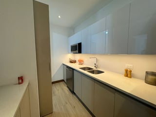 Apartamento en venta, en Zona 13 - Image 1