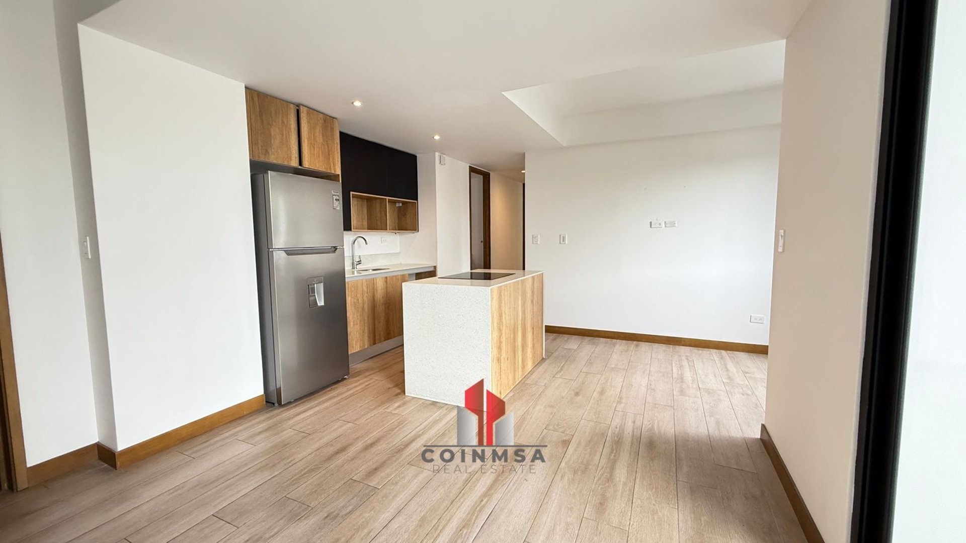 Apartamento en renta zona 14 la villa / Aoki