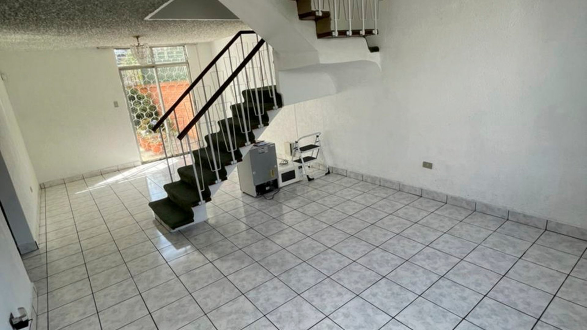CASA EN RENTA PARA OFICINAS ZONA 12