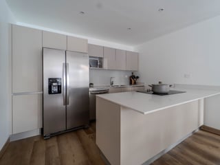 En venta apartamento con jardin en zona 15 Guatemala - Image 3