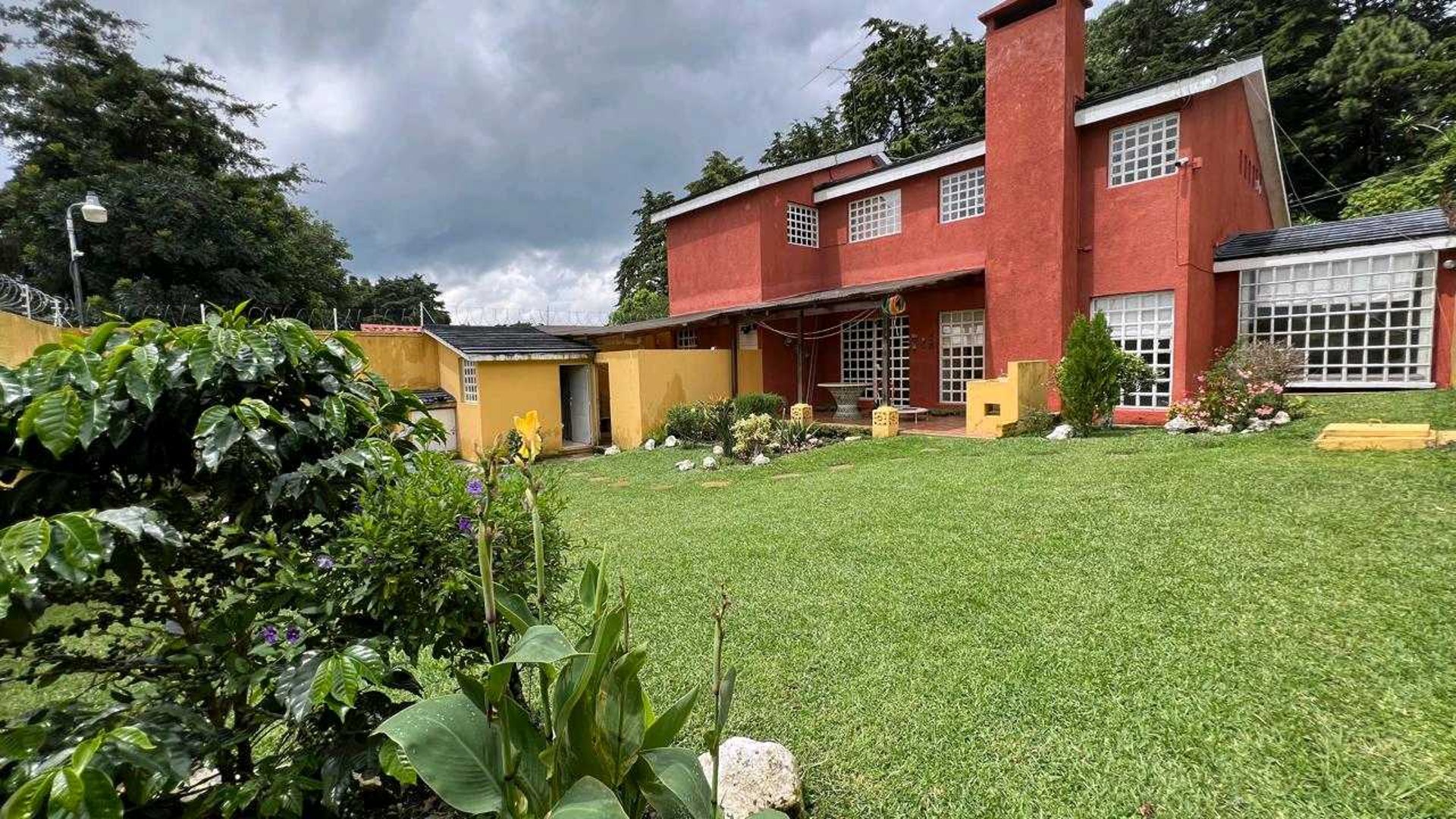 Venta de amplia casa en Km 25 Carr. El Salvador, Labor del Rosario
