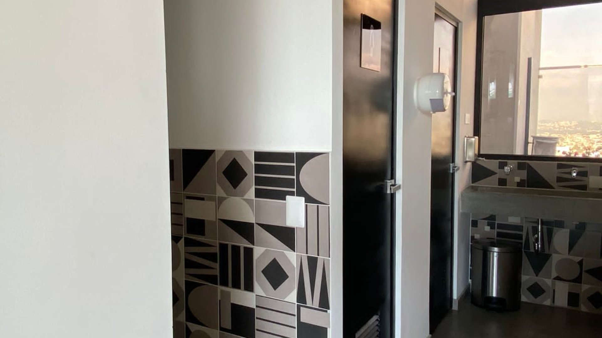 APARTAMENTO EN EDIFICIO GRANAT ZONA 4 - Miniatura 16