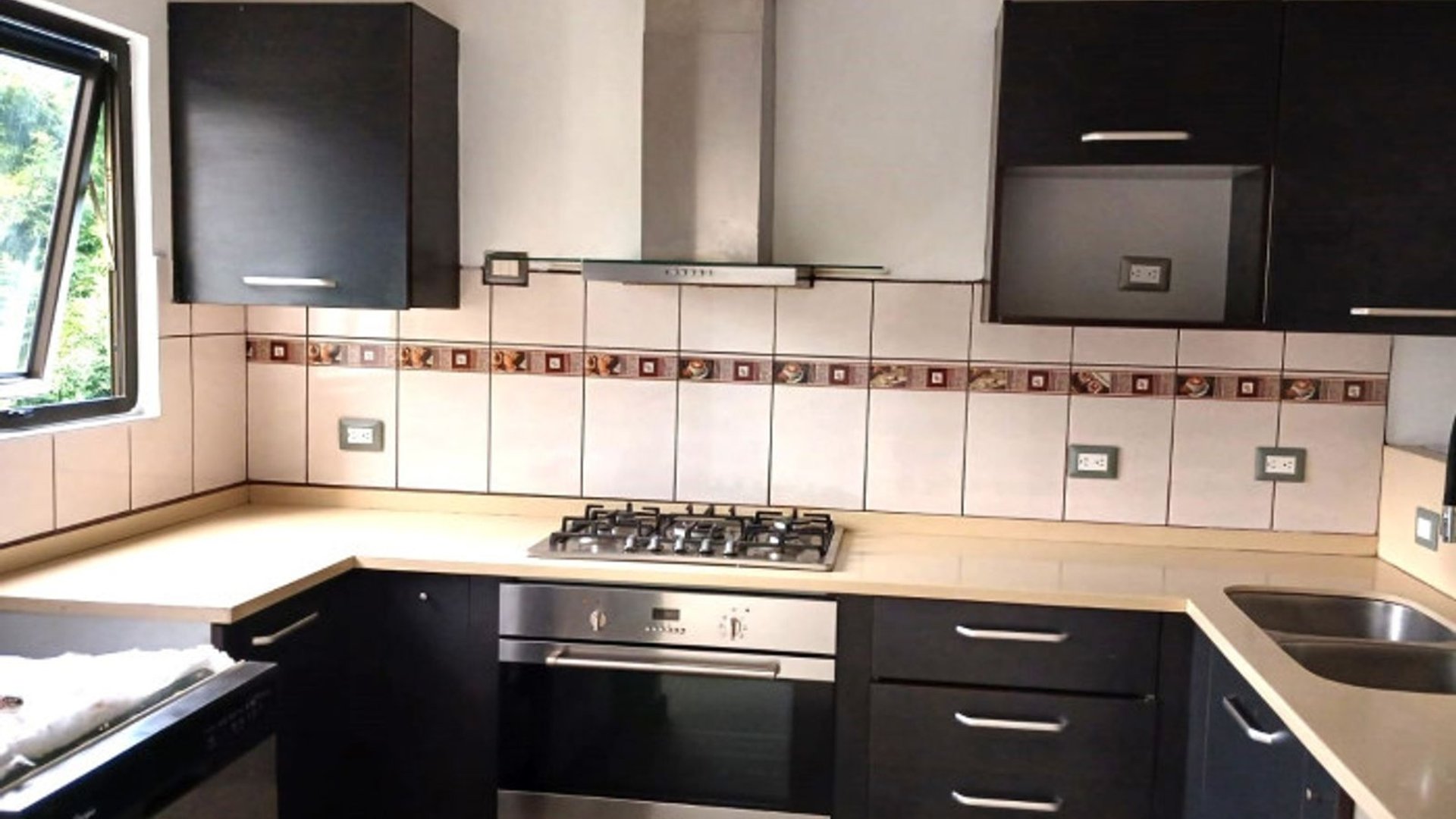 Casa moderna en renta en area exclusiva - Miniatura 8