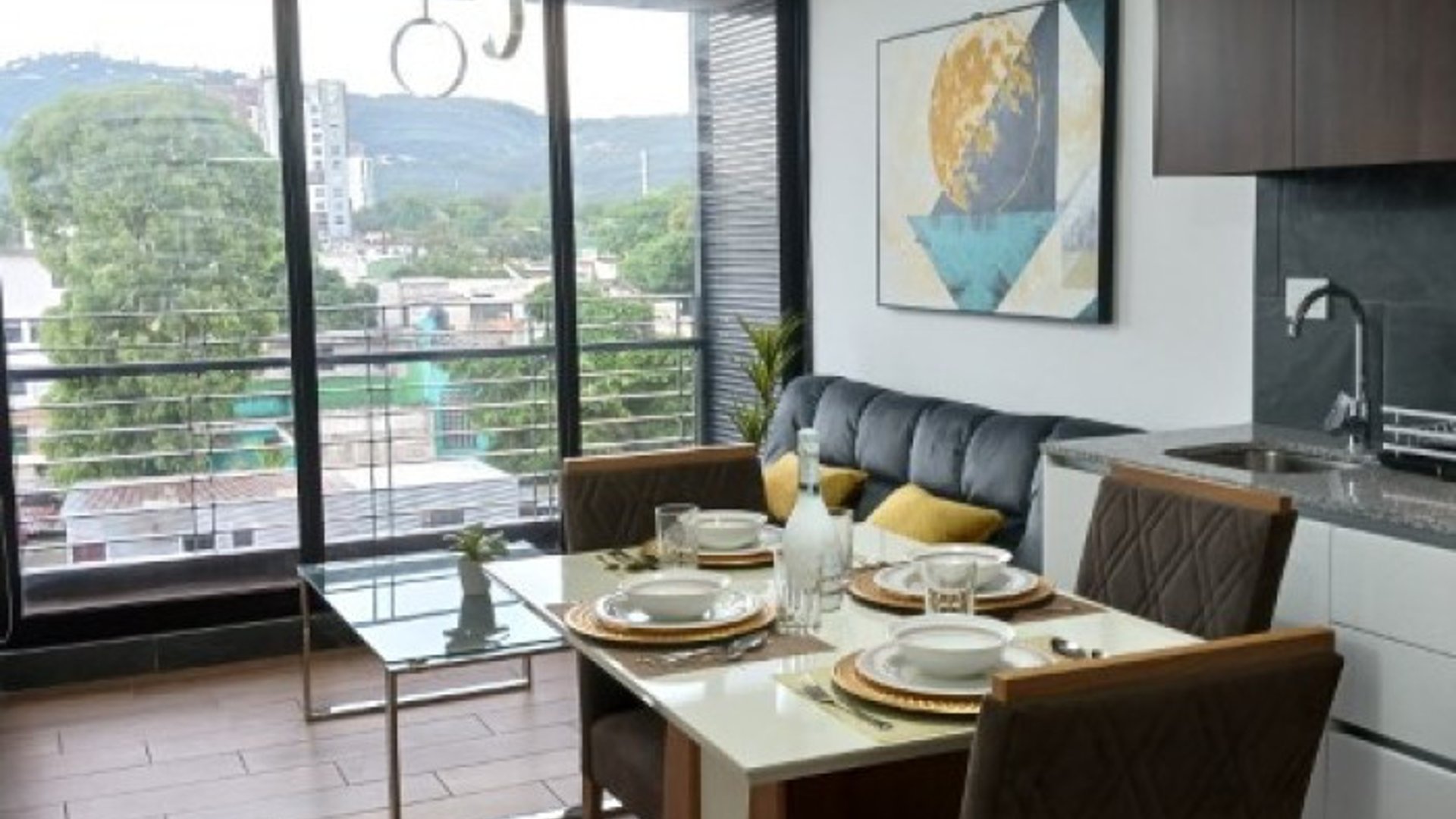 Apartamento Amueblado y Equipado en Renta Zona 14
