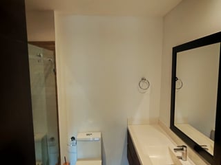 Rento Apartamento en Edificio Vivalt zona 10 - 2