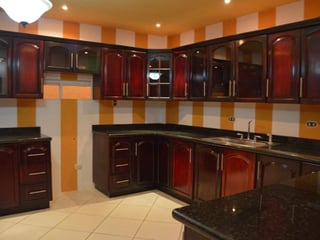 Casa en venta, en Carretera al salvador - 2
