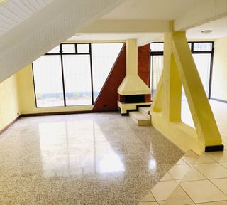 Casa en Renta en 20 Calle Zona 10