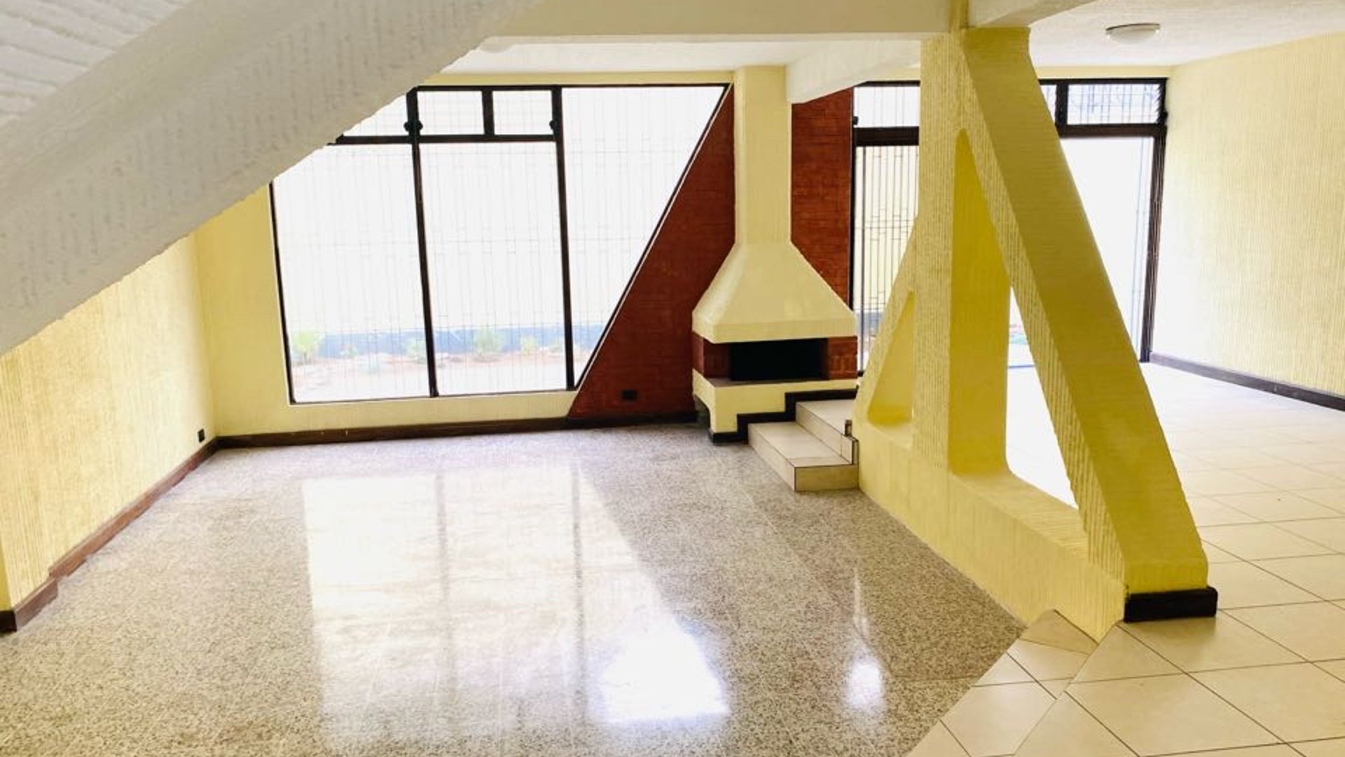 Casa en Renta en 20 Calle Zona 10