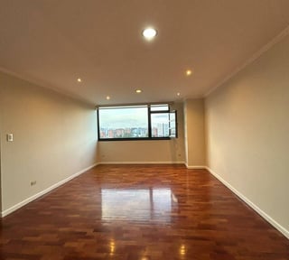 Apartamento en Renta de 3 Dormitorios en zona 14